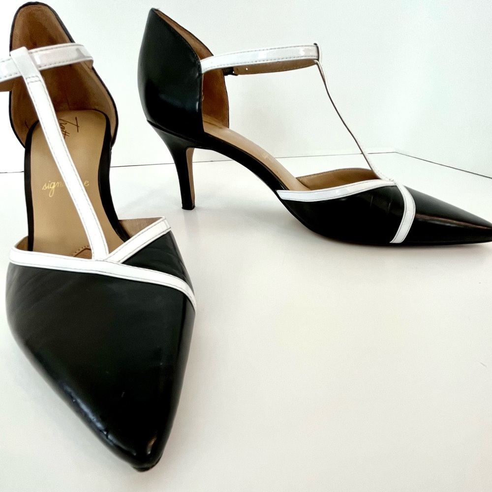 Trotters Amelia T Strap Black/White size 10N